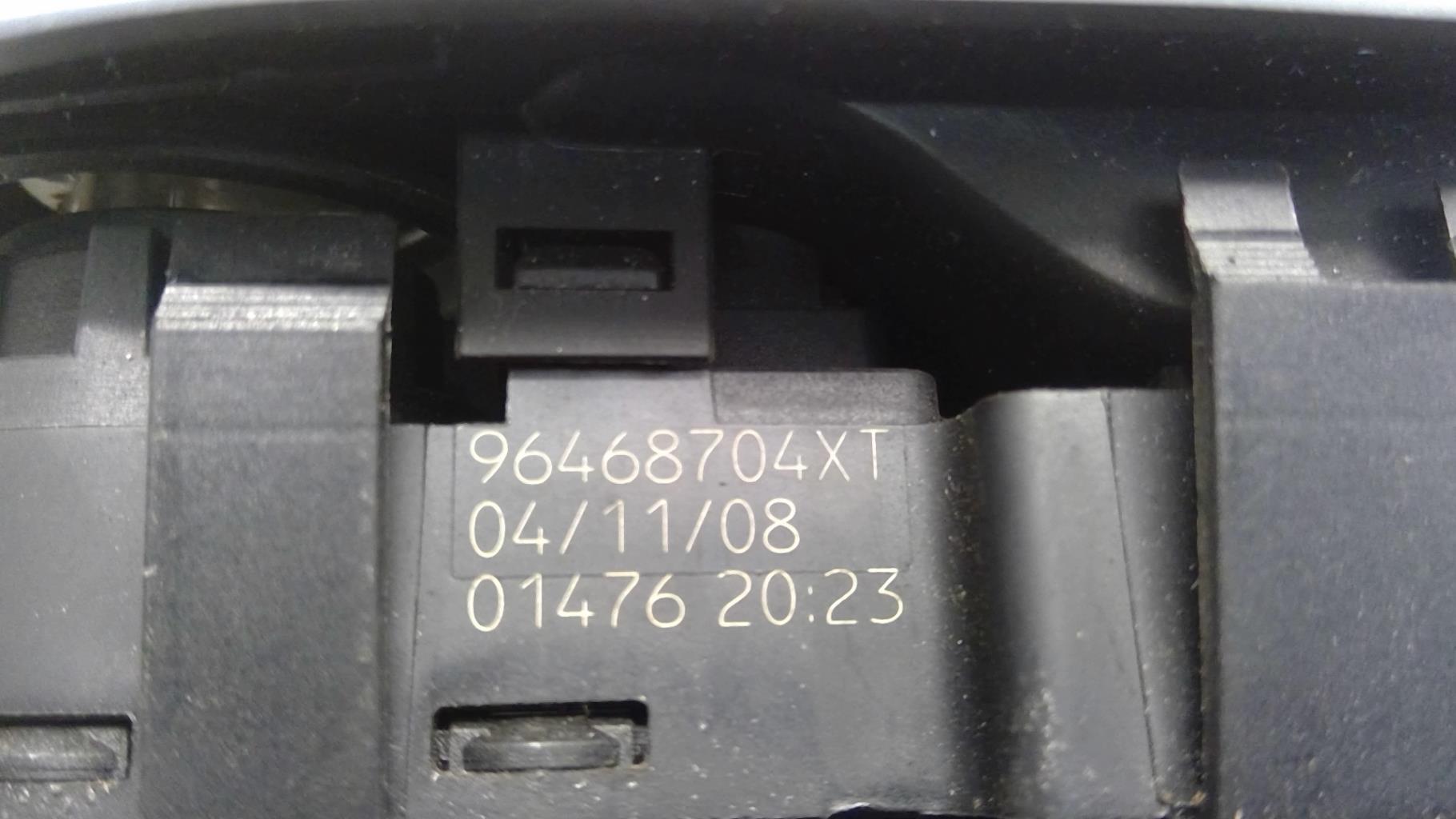 Interruttore lavacristalli anteriore sinistro PEUGEOT 407 PHASE 2 Diésel - 1