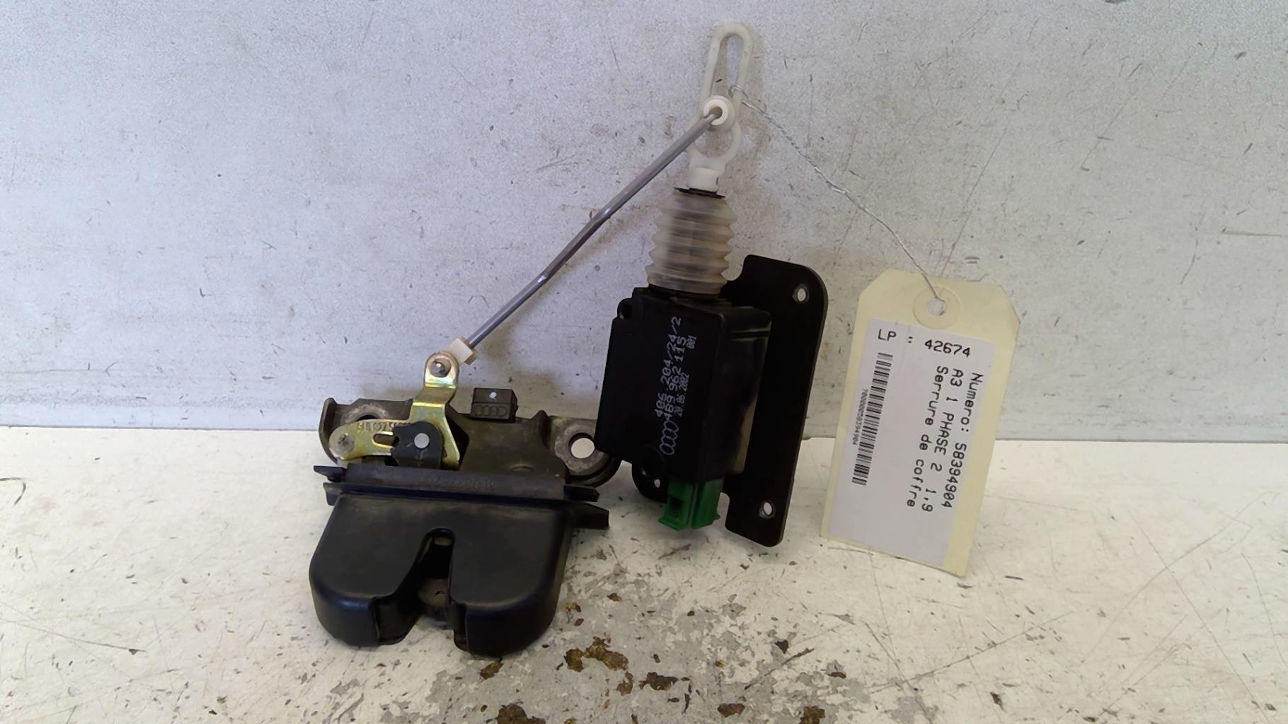 Serrure de hayon AUDI A3 1 PHASE 2 Diesel - 1