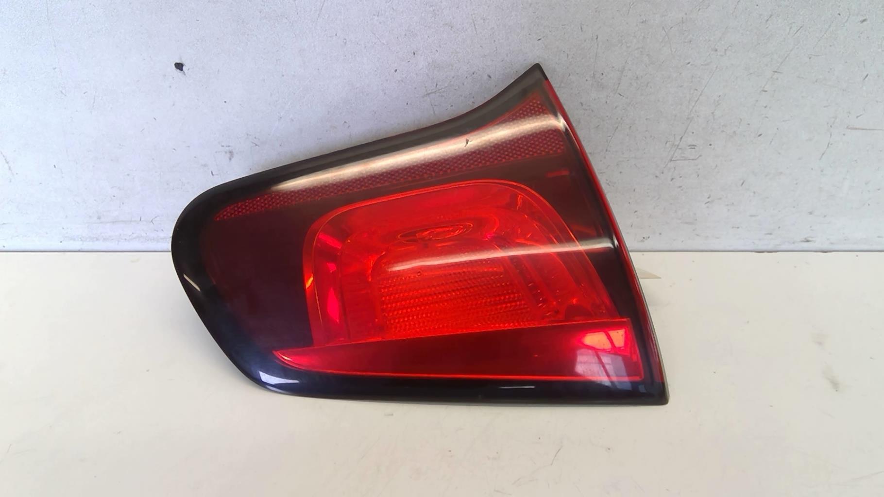 Feu arriere secondaire gauche (feux) CITROEN C3 2 PHASE 1 Essence - 1