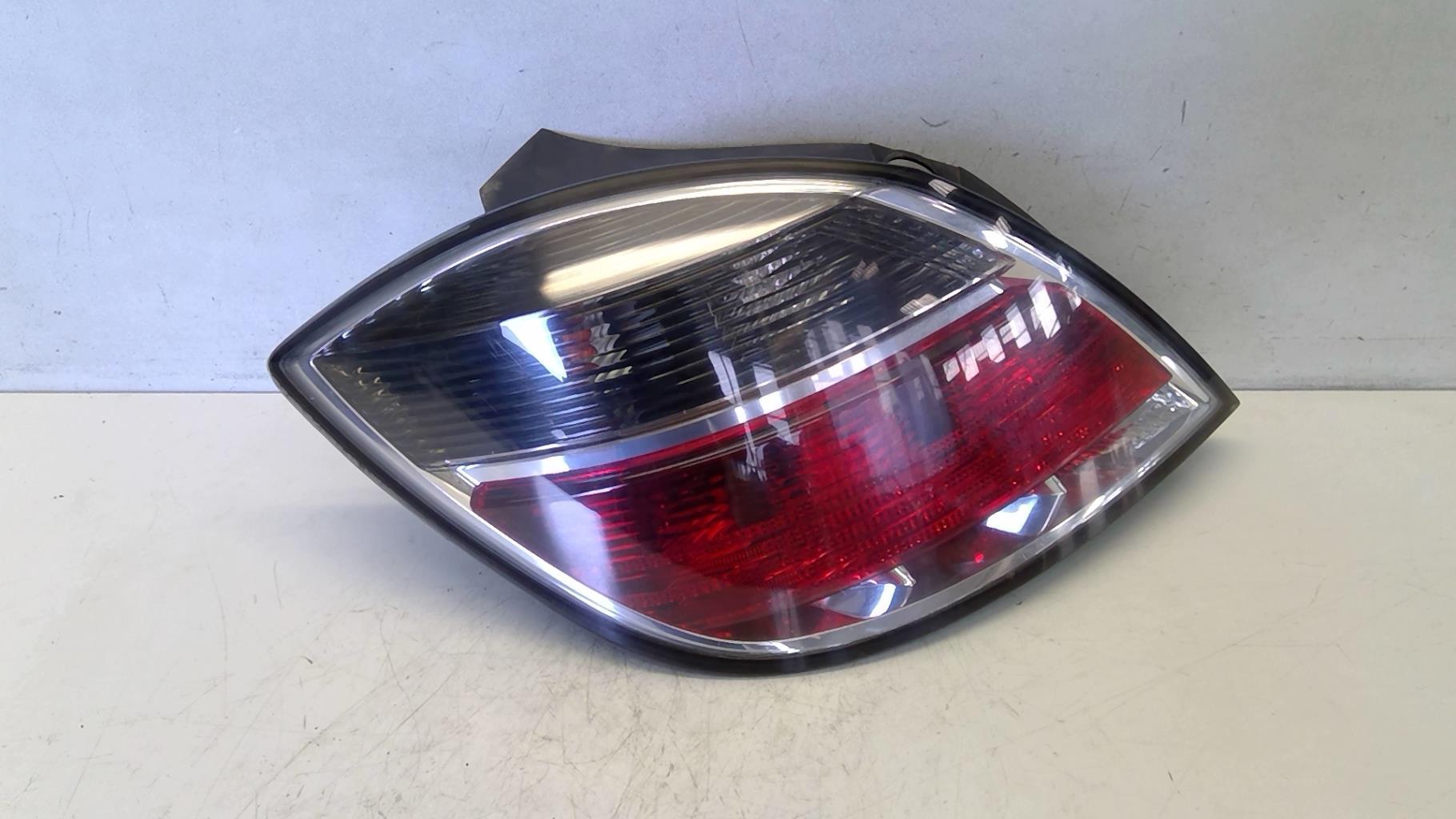 Fanale posteriore principale sinistro (luci) OPEL ASTRA H PHASE 2 Diésel - 1
