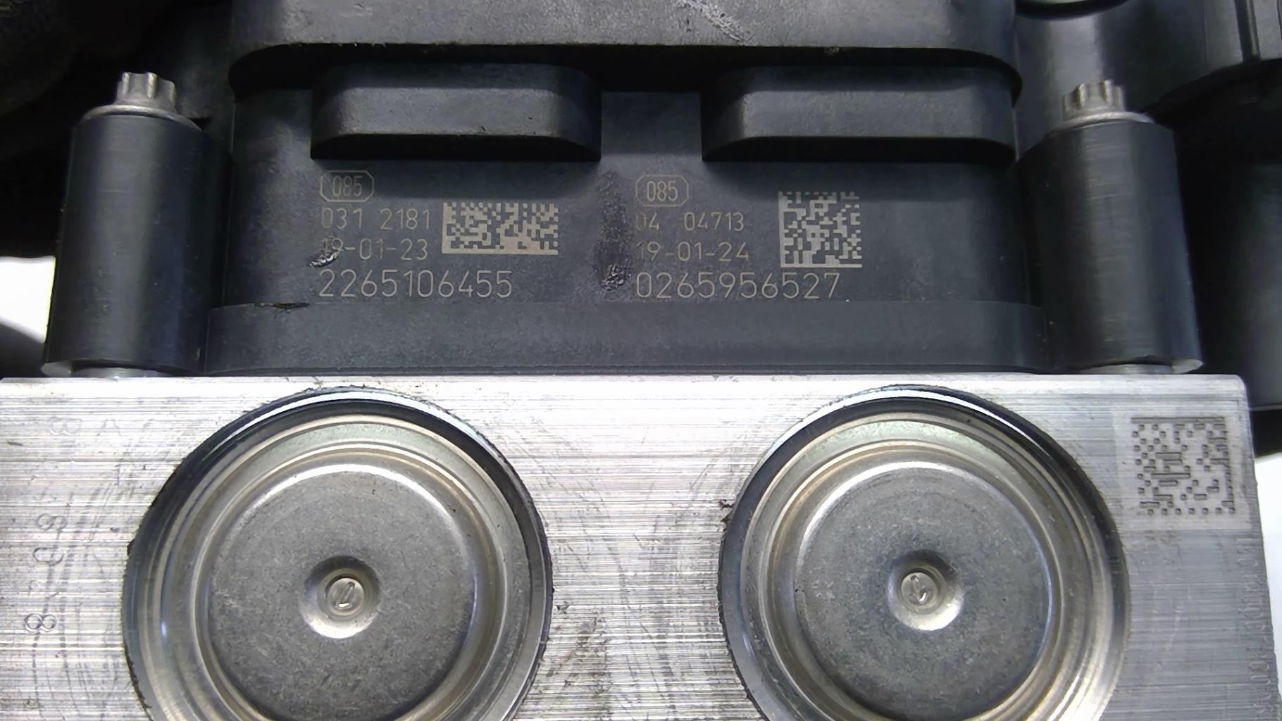 Blocco ABS (antibloccaggio freni) RENAULT CLIO 4 PHASE 2 Diésel - 1