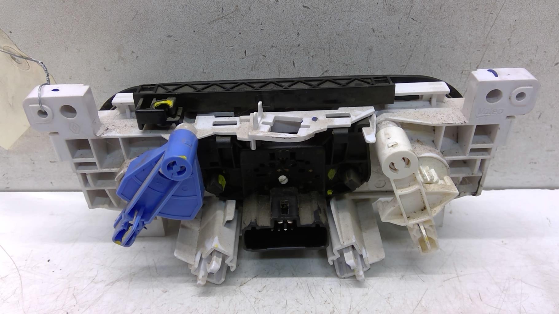 Commande chauffage DACIA SANDERO 1 Essence/GPL - 1