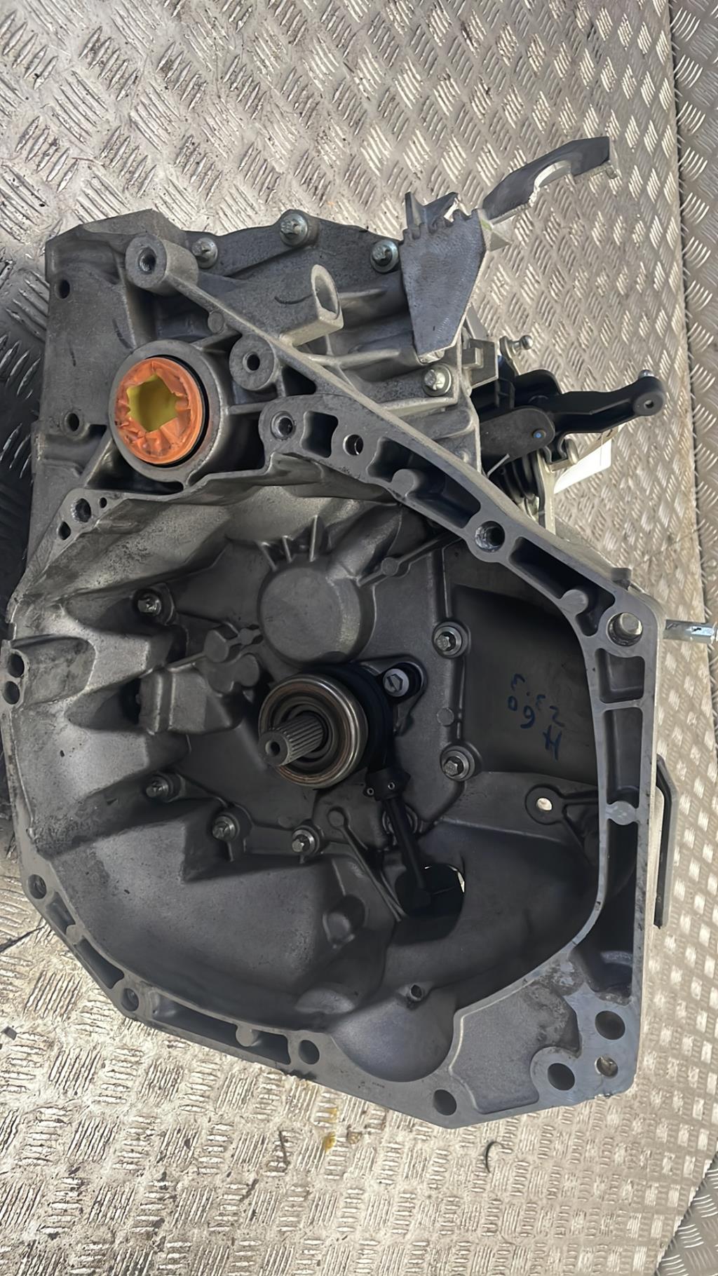Boite de vitesses NISSAN JUKE 1 PHASE 2 Essence - 1