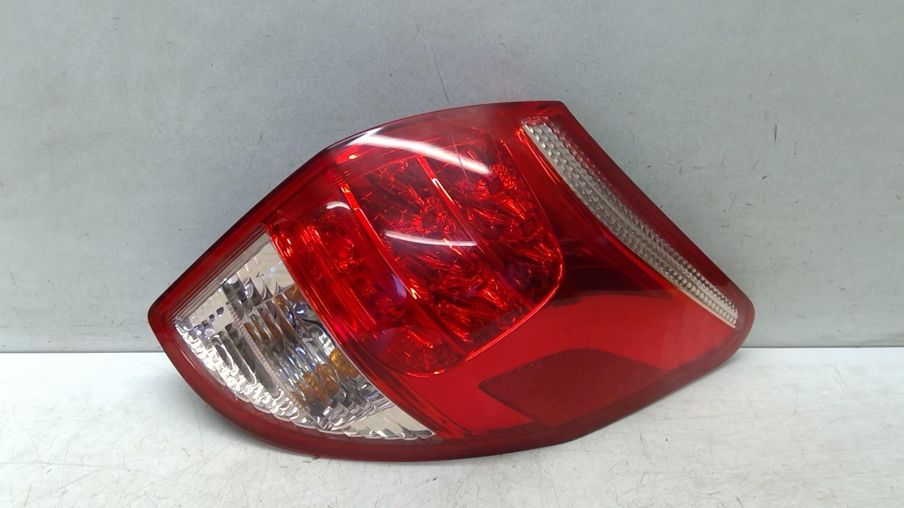 Fanale posteriore principale destro (luci) TOYOTA RAV4 3 PHASE 1 Diésel - 1