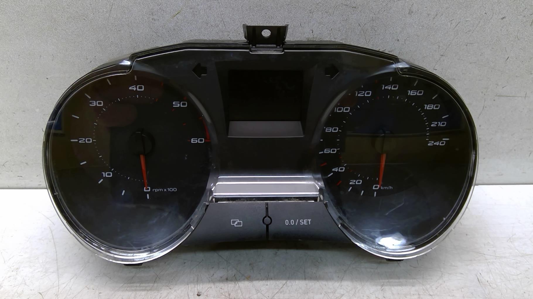 Compteur SEAT IBIZA 4 PHASE 1 COUPE Diesel - 1