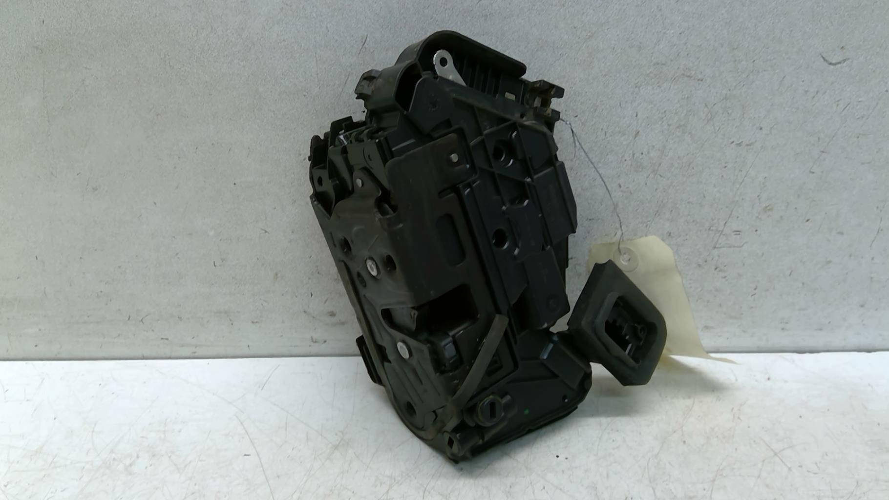 Serratura posteriore destra VOLKSWAGEN GOLF 7 PHASE 2 Diésel - 1