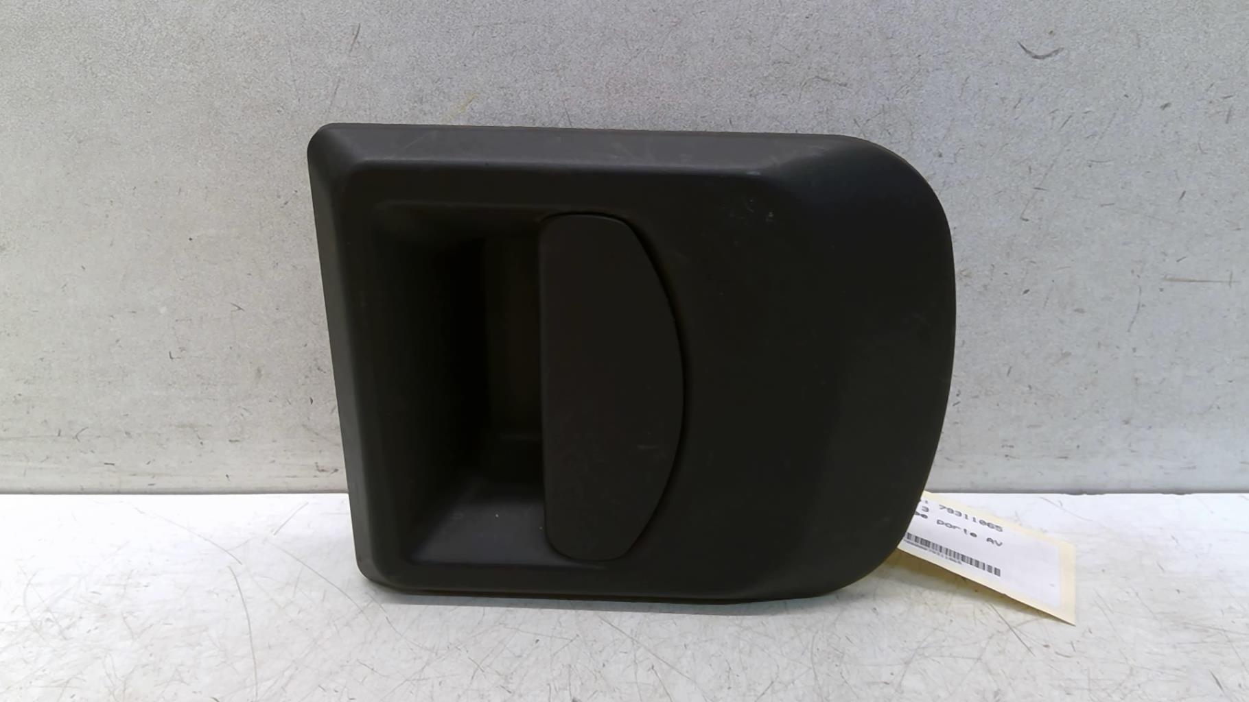 Poignee porte avant droit IVECO DAILY 3  - 1