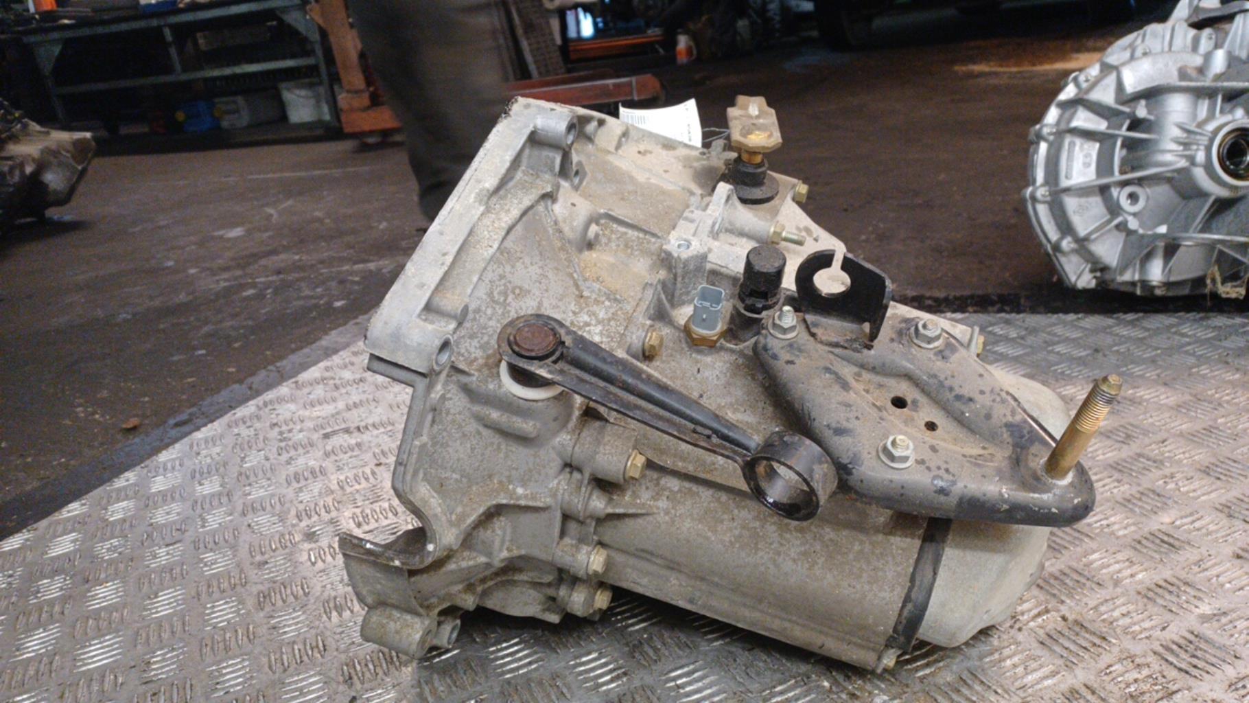 Boite de vitesses CITROEN SAXO PHASE 2 Essence - 1