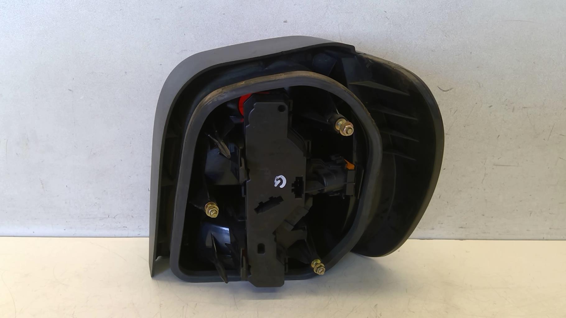 Fanale posteriore principale sinistro (luci) VOLKSWAGEN POLO 3 PHASE 1 Gasolina - 1