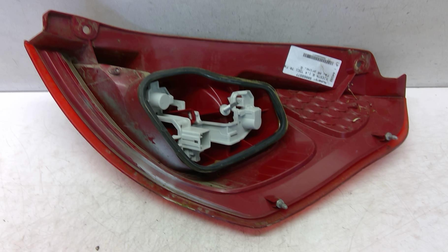 Fanale posteriore principale sinistro (luci) FORD FIESTA 6 PHASE 1 Diésel - 1