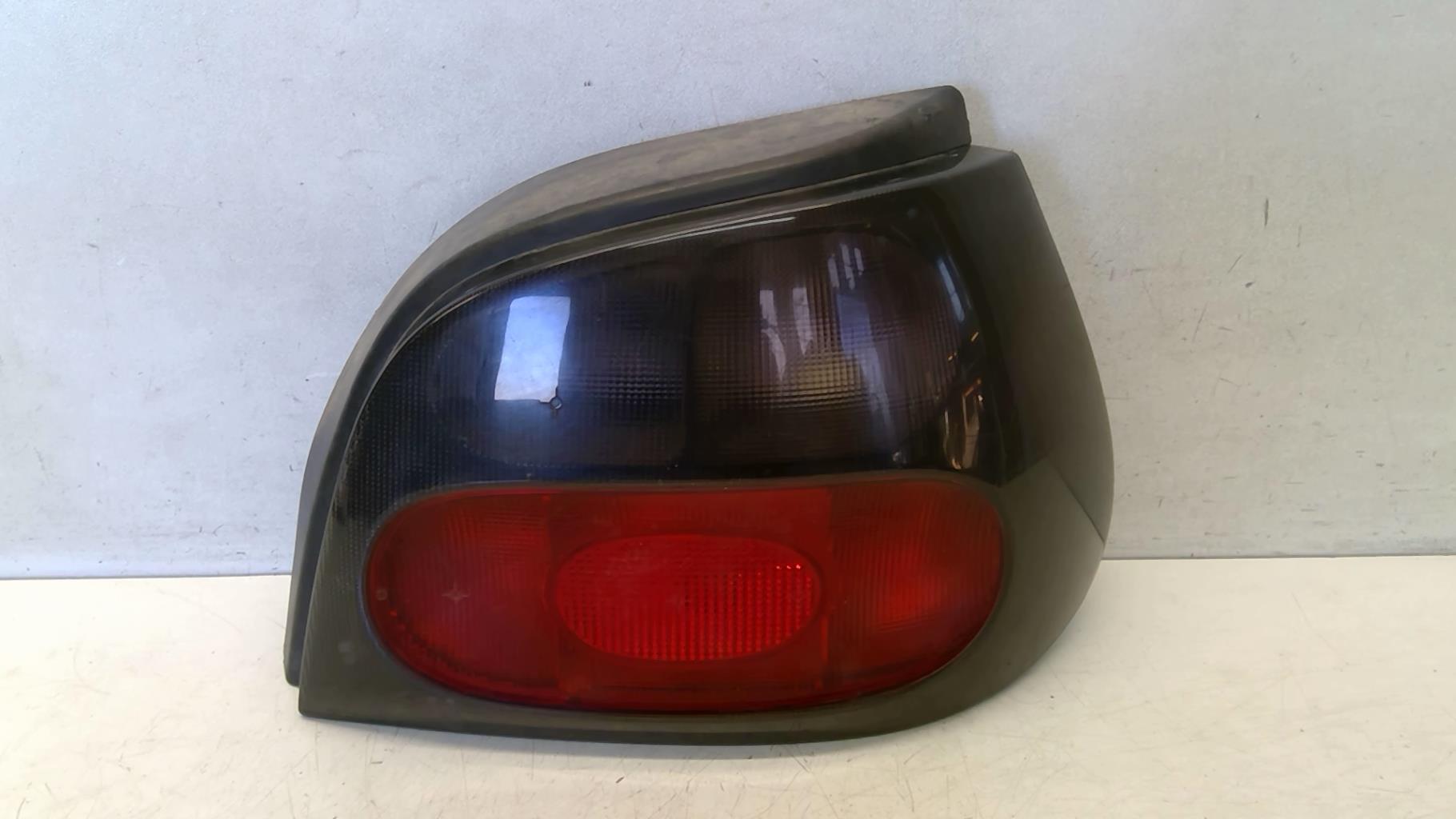Fanale posteriore principale destro (luci) RENAULT MEGANE 1 PHASE 1 Gasolina - 1