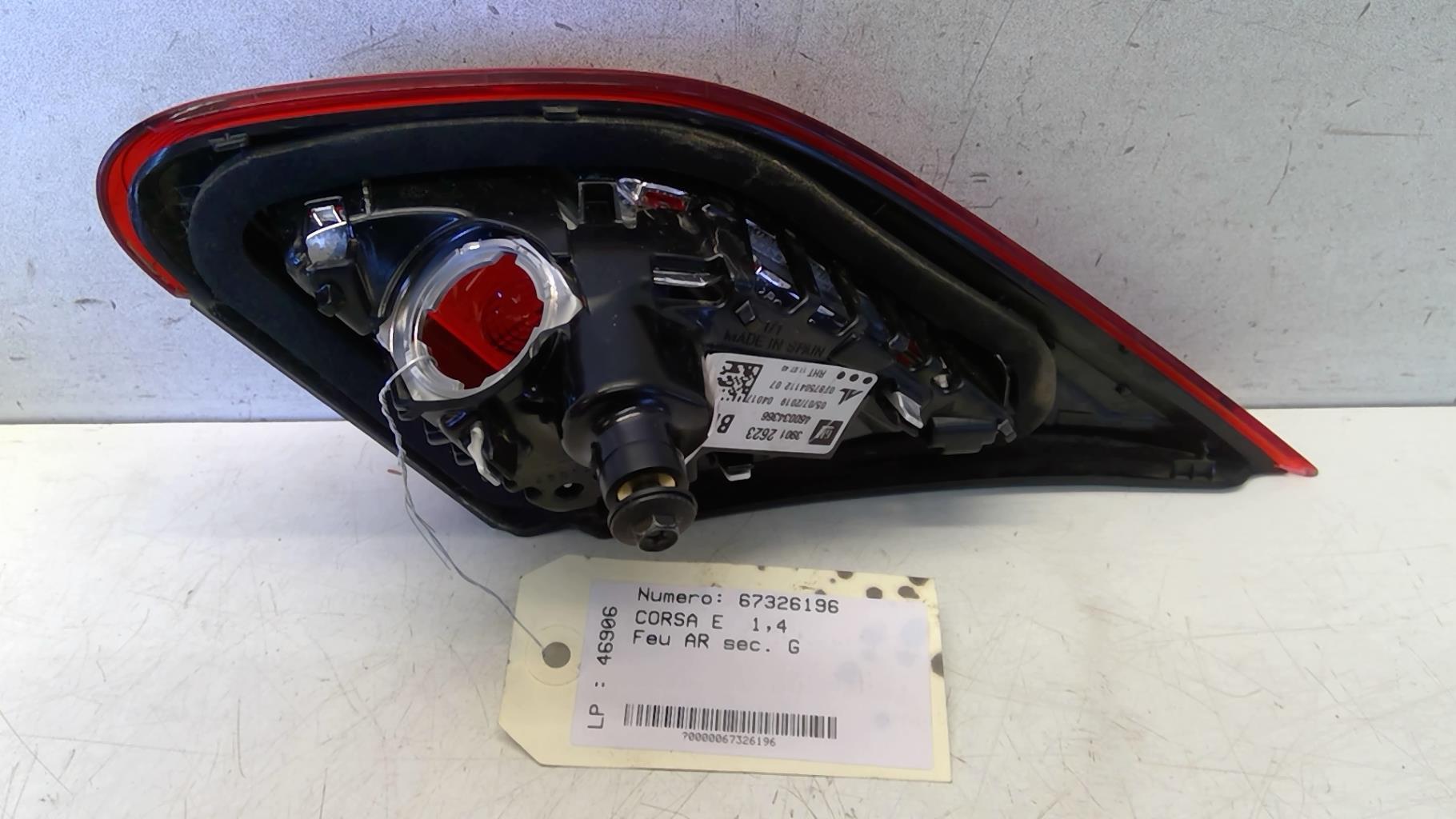 Feu arriere secondaire gauche (feux) OPEL CORSA E Essence - 1
