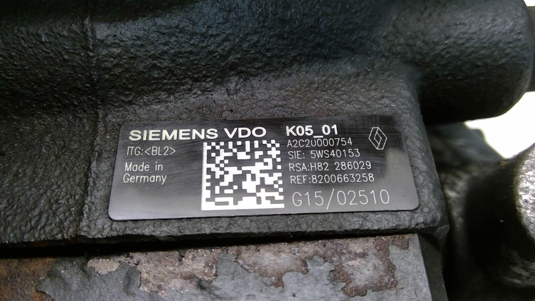 Pompe à injection RENAULT SCENIC 3  - 1