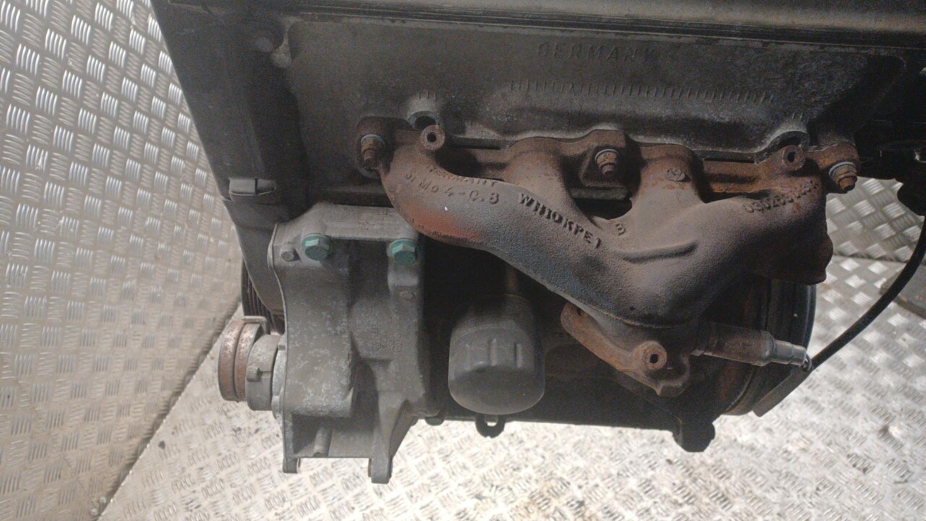 Moteur VOLKSWAGEN POLO 3 PHASE 1 Essence - 1