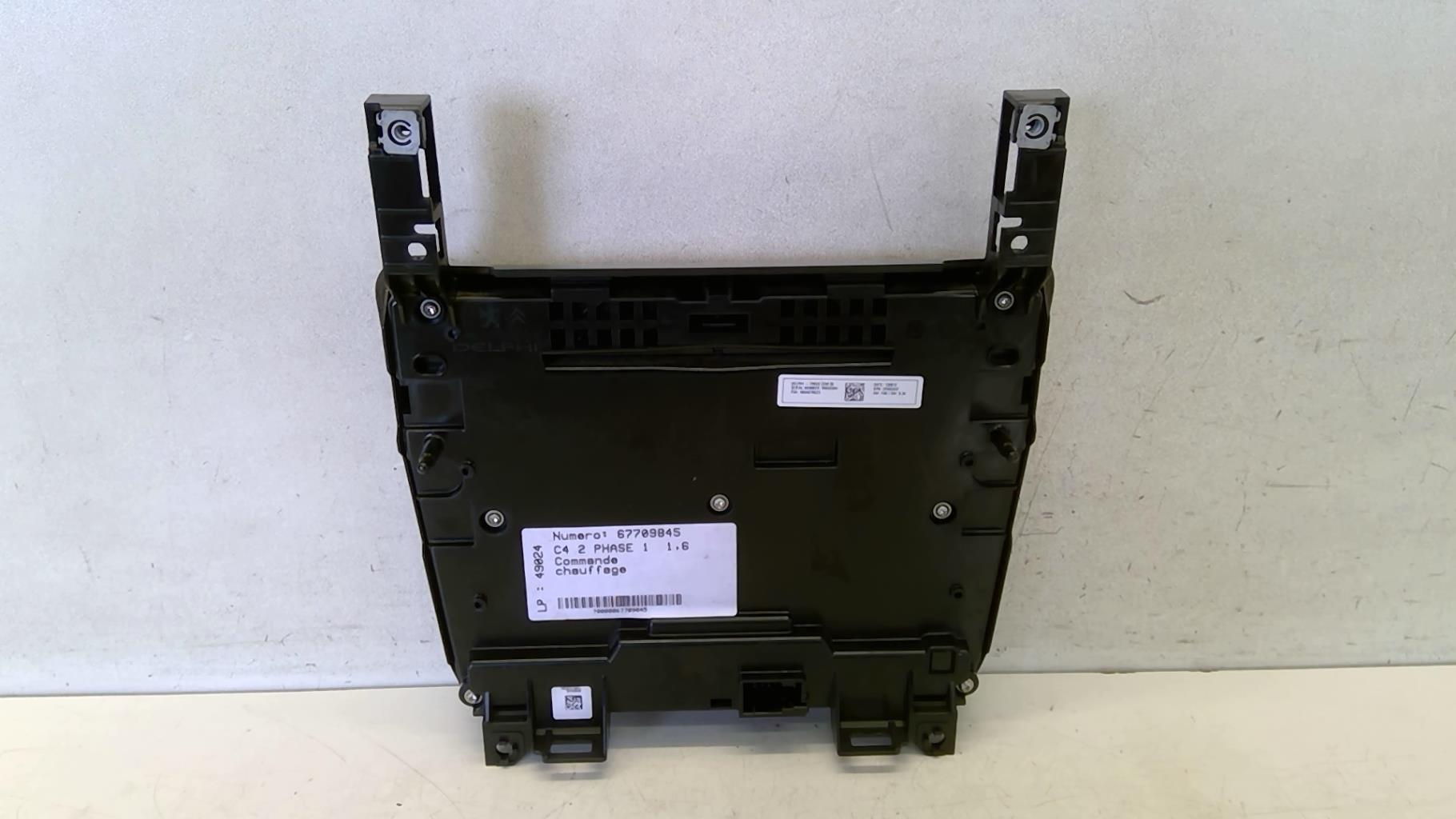 Commande chauffage CITROEN C4 2 PHASE 1 Essence - 1