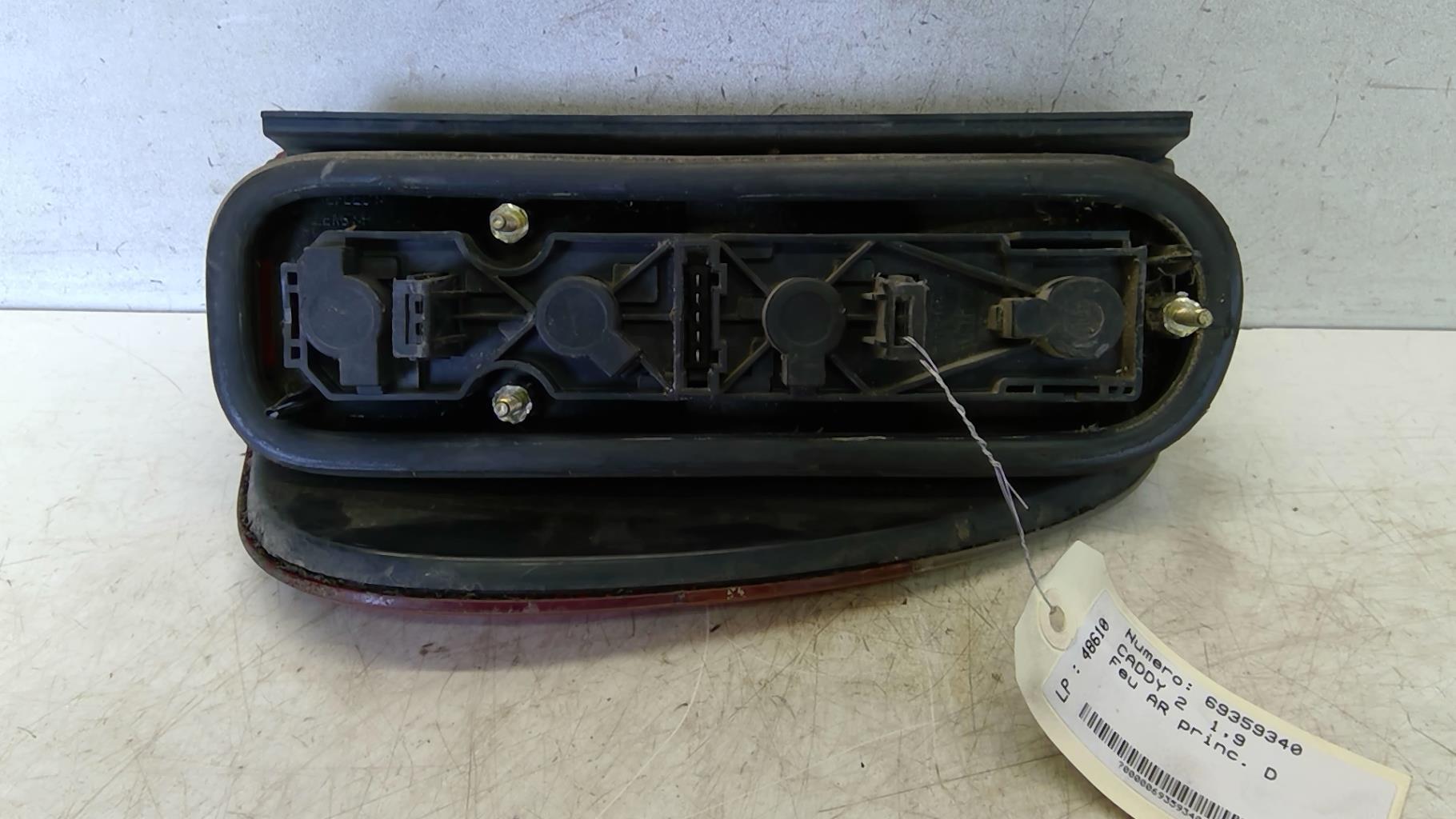 Fanale posteriore principale destro (luci) VOLKSWAGEN CADDY 2 Diésel - 1