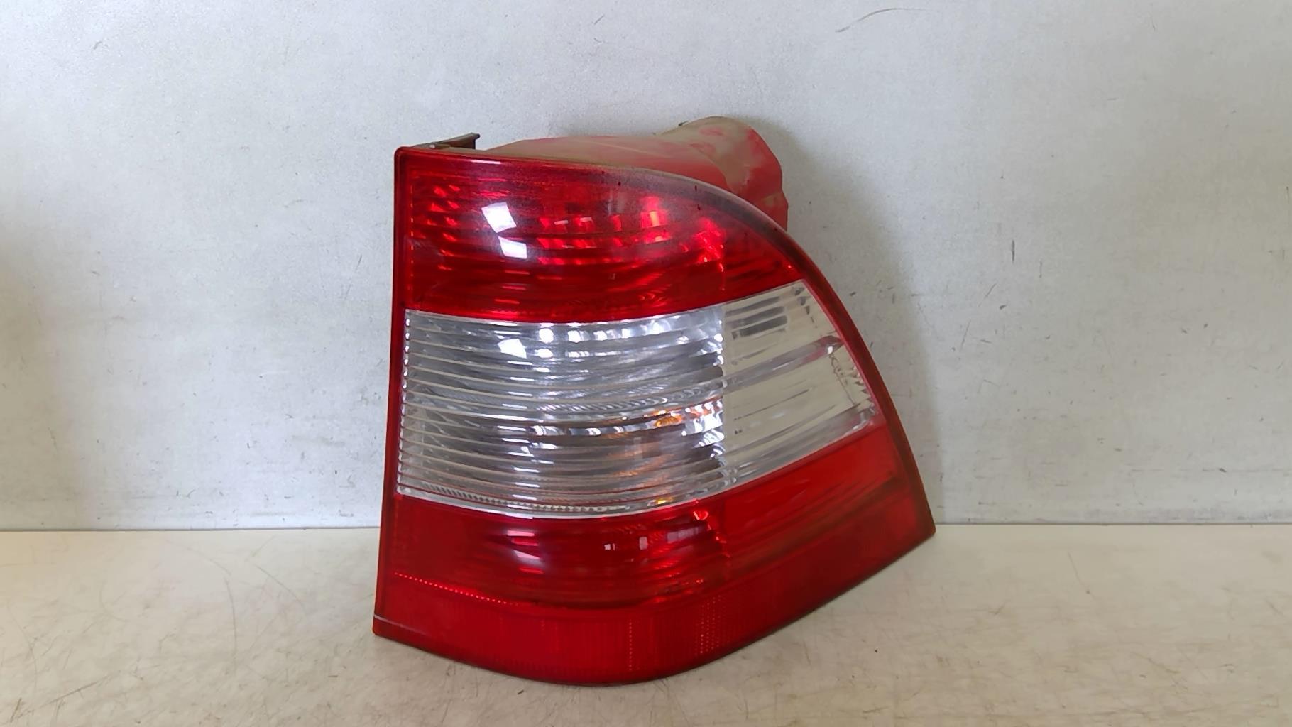Fanale posteriore principale destro (luci) MERCEDES CLASSE M 163 PHASE 2 Diésel - 1