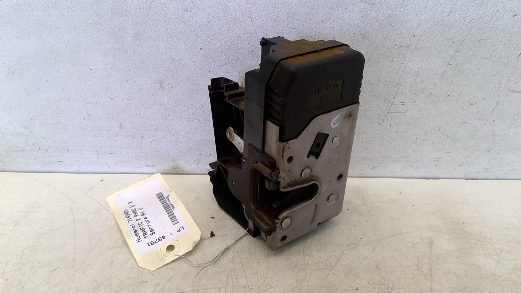 Serrure avant droit RENAULT TRAFIC 2 PHASE 2 Diesel - 1