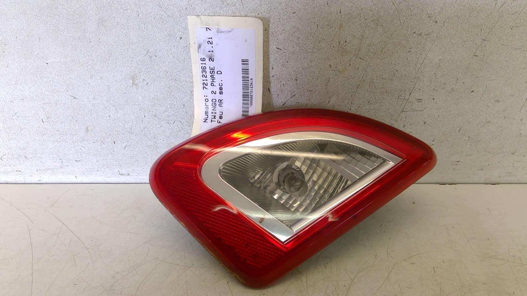 Feu arriere secondaire droit (feux) RENAULT TWINGO 2 PHASE 2 Essence - 1