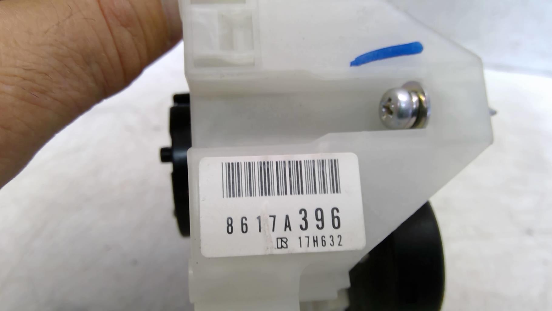 Support commodo (commutateur) PEUGEOT ION Electricité - 1