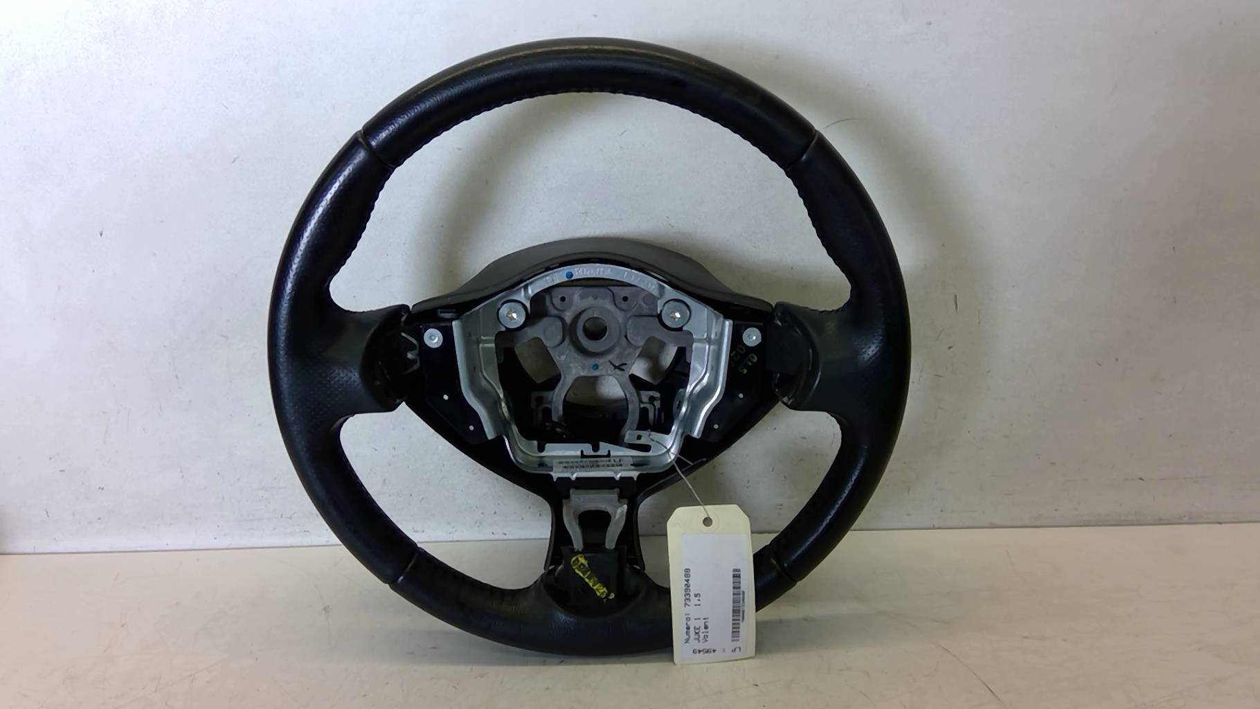 Volant NISSAN JUKE 1 PHASE 1 Diesel - 1