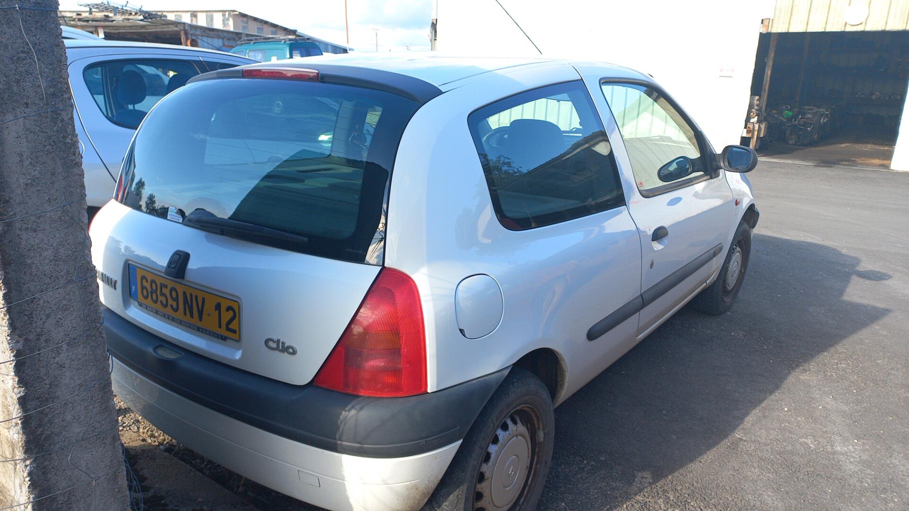 Aile avant gauche RENAULT CLIO 2 PHASE 1  - 1