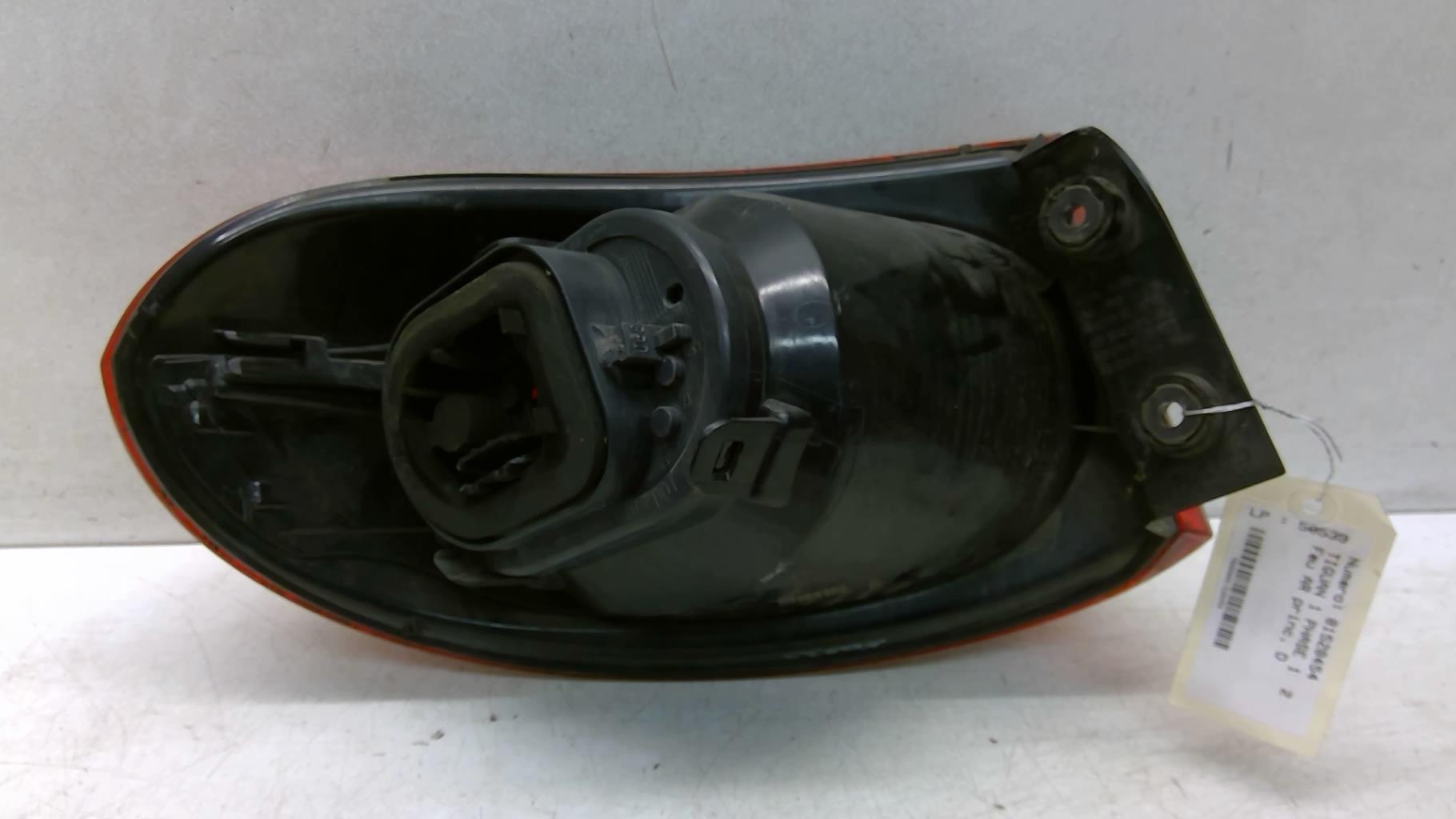 Fanale posteriore principale destro (luci) VOLKSWAGEN TIGUAN 1 PHASE 1 Diésel - 1