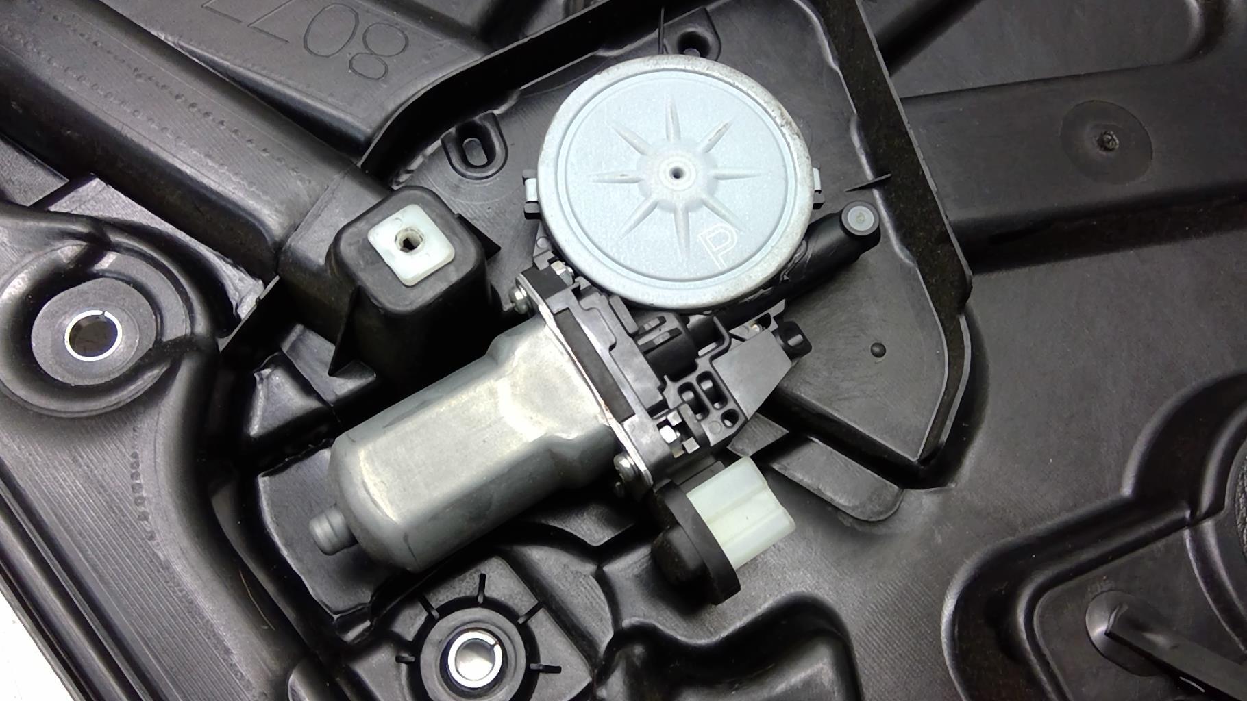 Alzacristalli elettrico anteriore destro NISSAN X-TRAIL 2 PHASE 2 Diésel - 1