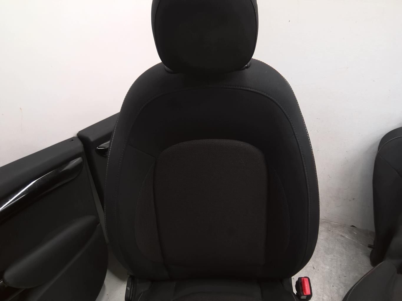 Interieur complet MINI MINI 3 F55 PHASE 1 Essence - 1