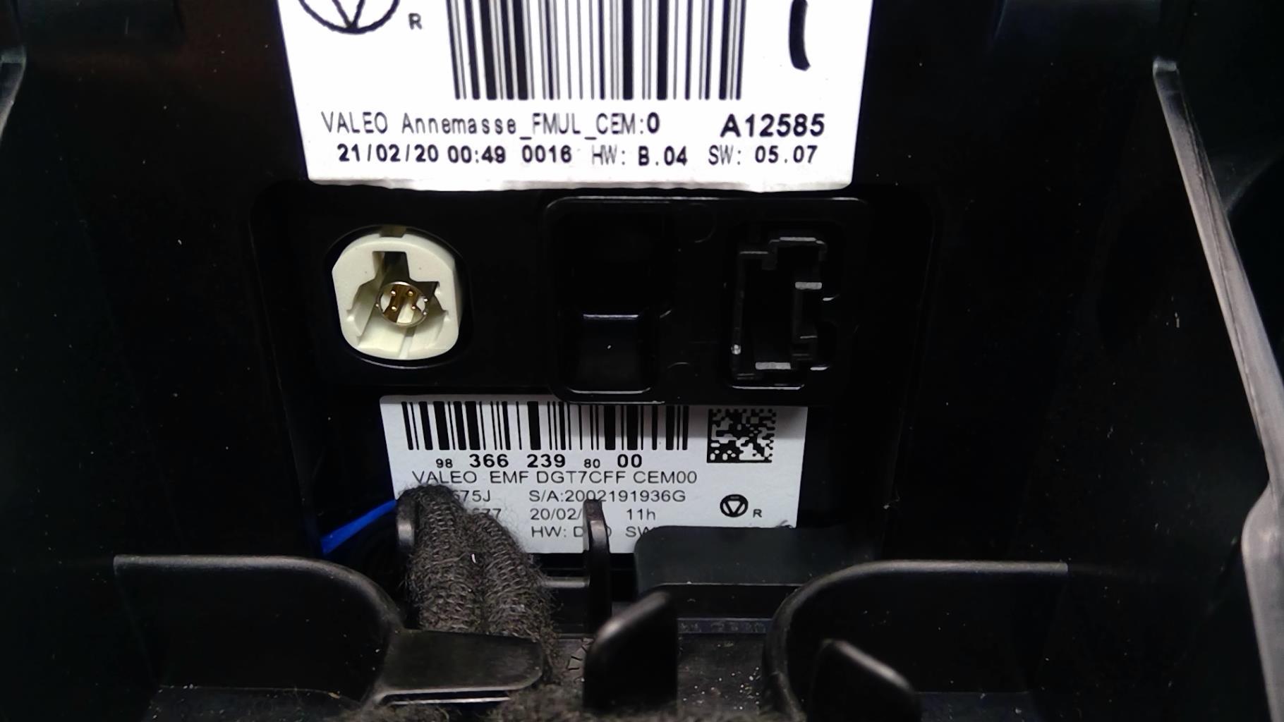 Ecran GPS CITROEN C4 CACTUS Diesel - 1