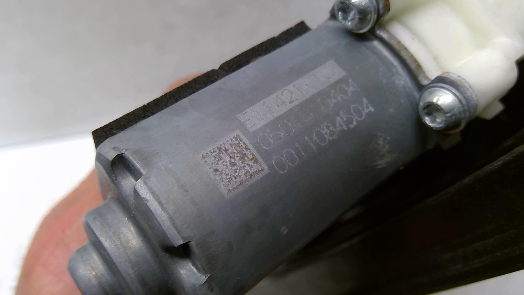 Alzacristalli elettrico anteriore destro RENAULT CLIO 5 PHASE 1 Gasolina - 1