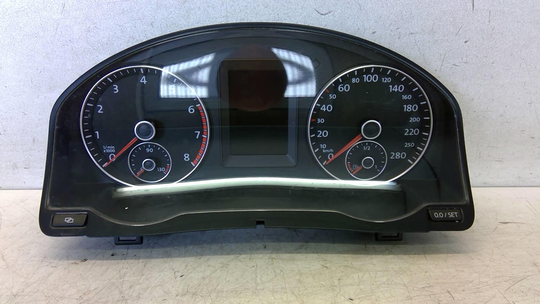 Compteur VOLKSWAGEN SCIROCCO 3 PHASE 1 COUPE Essence - 1