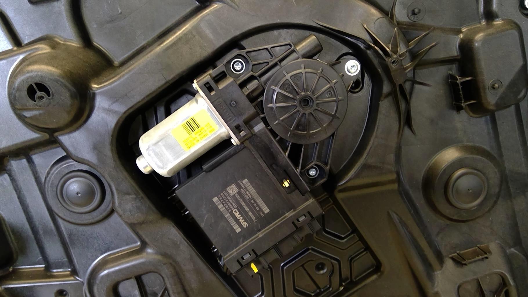 Alzacristalli elettrico anteriore sinistro VOLVO XC 40 PHASE 1 Diésel - 1