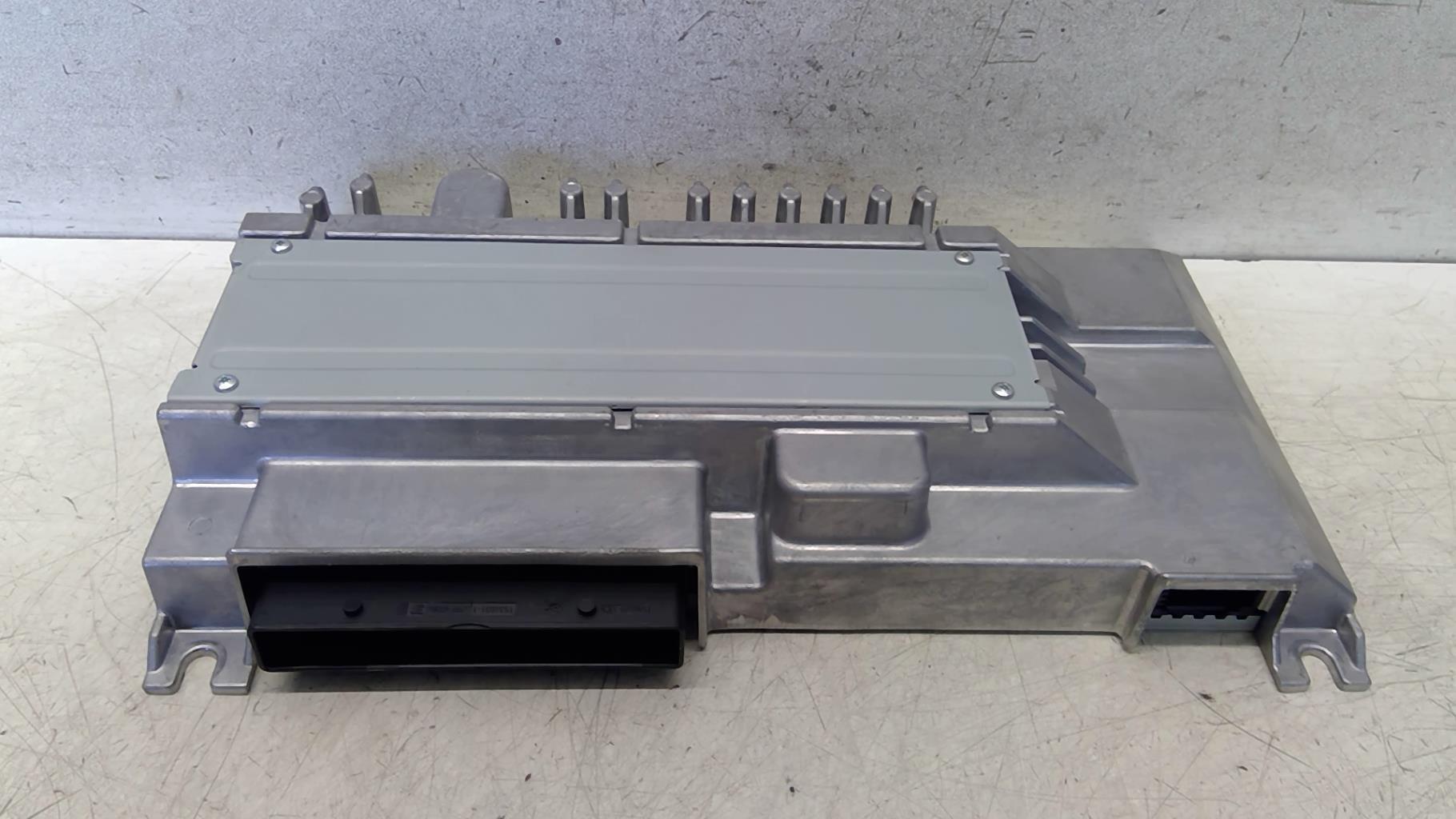 Amplificatore audio AUDI A6 5 AVANT S6 BREAK Diésel/Híbrido - 1