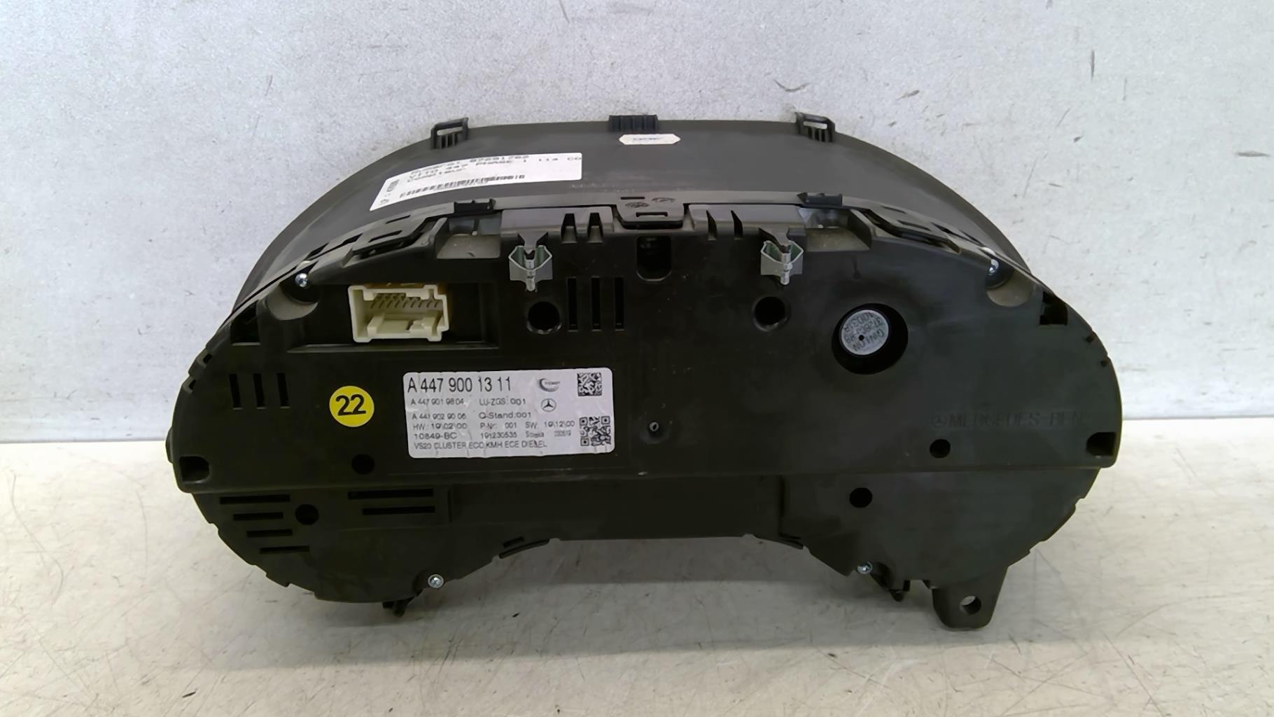 Compteur MERCEDES VITO 447 PHASE 1 Diesel - 1