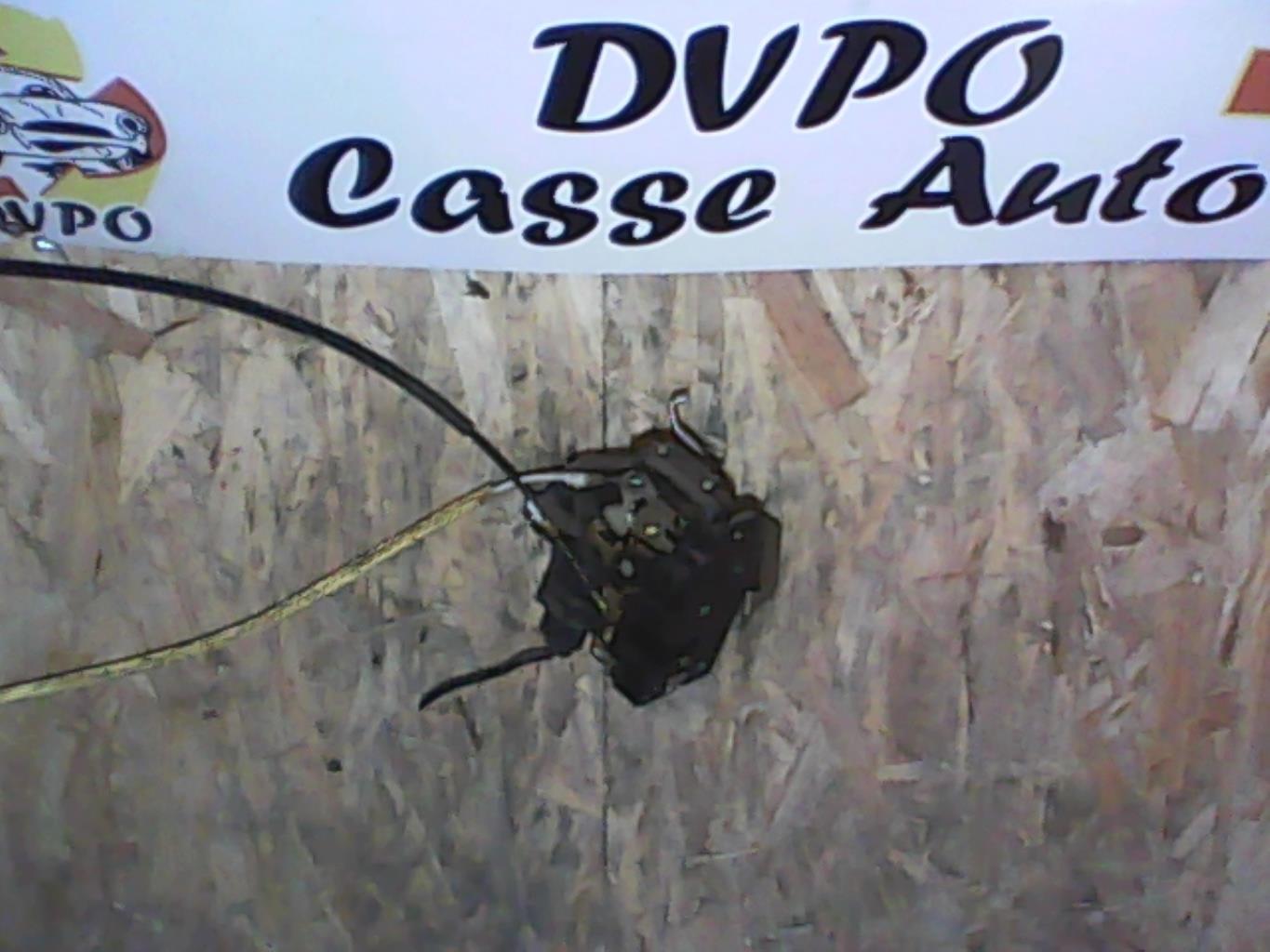 Chiusura centralizzata posteriore destra AUDI A6 1998 Diésel - 1