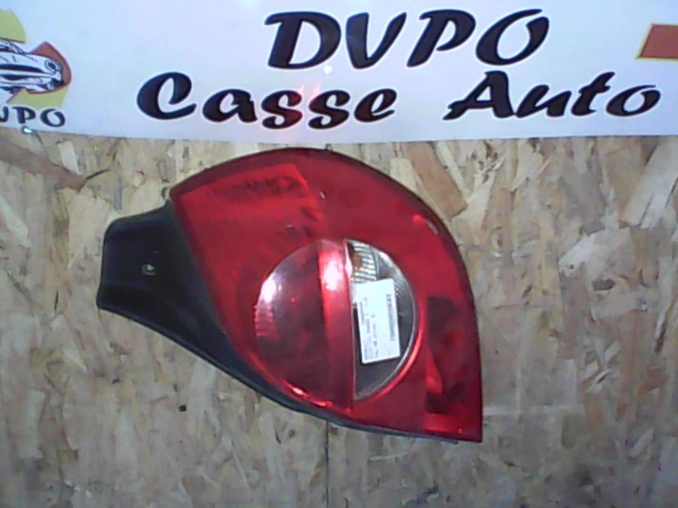 Fanale posteriore principale destro (luci) RENAULT CLIO 3 PHASE 1 Diésel - 1