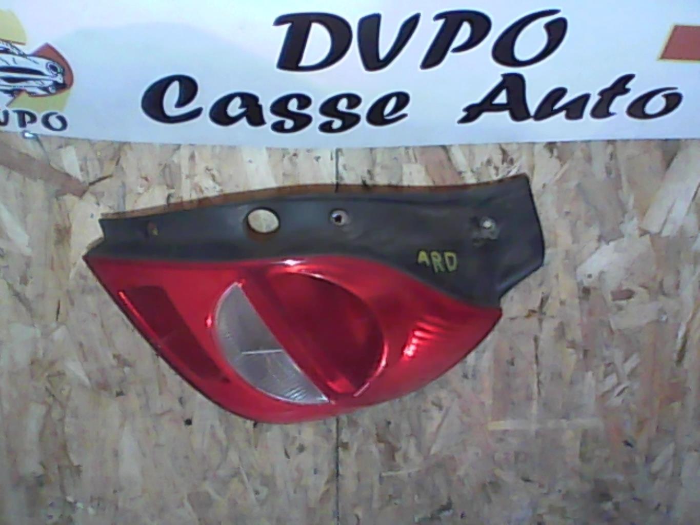 Fanale posteriore principale destro (luci) RENAULT CLIO 3 PHASE 1 Gasolina - 1