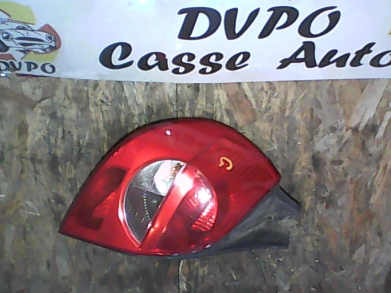 Fanale posteriore principale sinistro (luci) RENAULT CLIO 3 PHASE 1 Diésel - 1