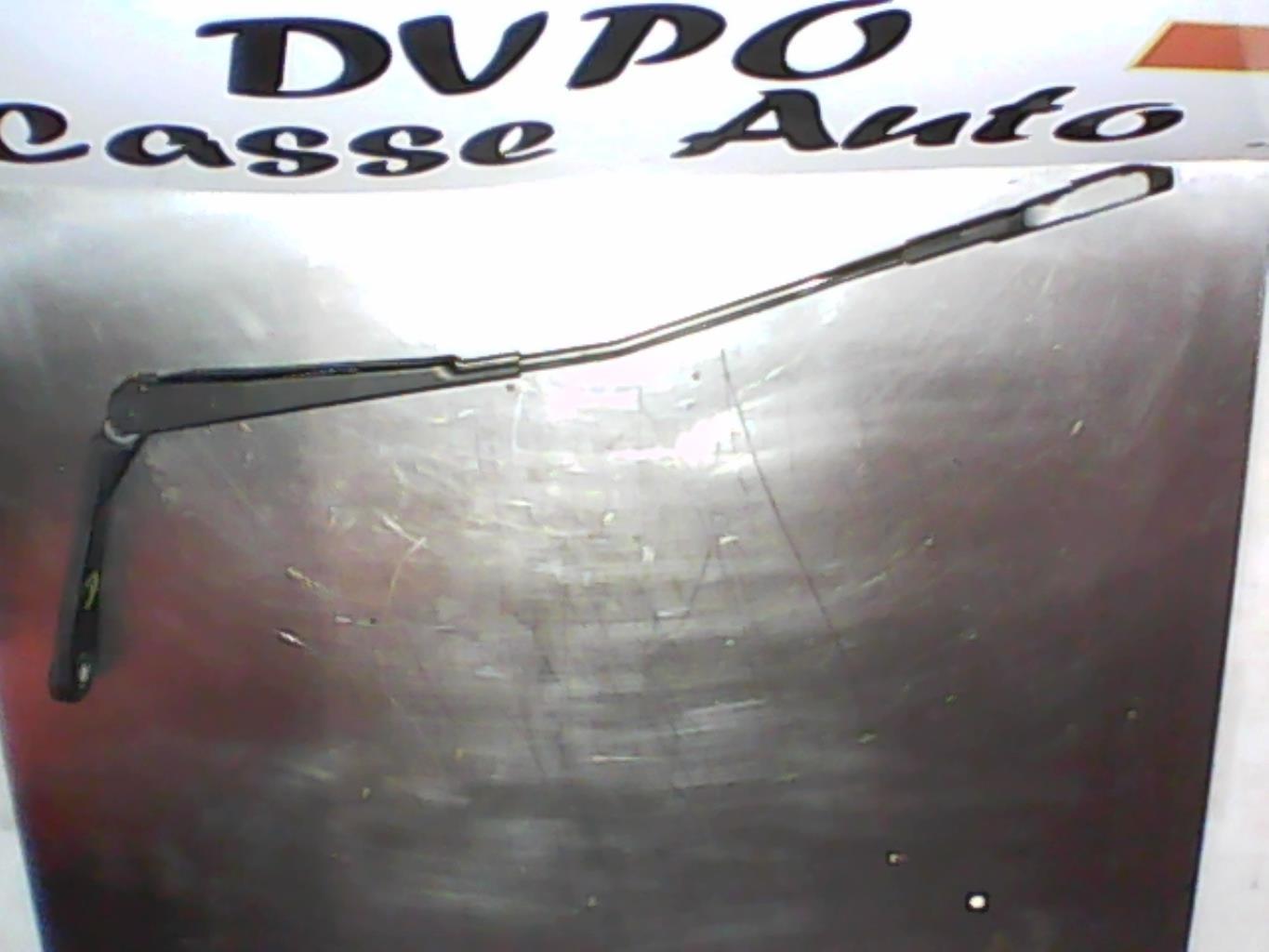 Braccio tergicristallo anteriore destro PEUGEOT 308 1 SW PHASE 1 BREAK Diésel - 1