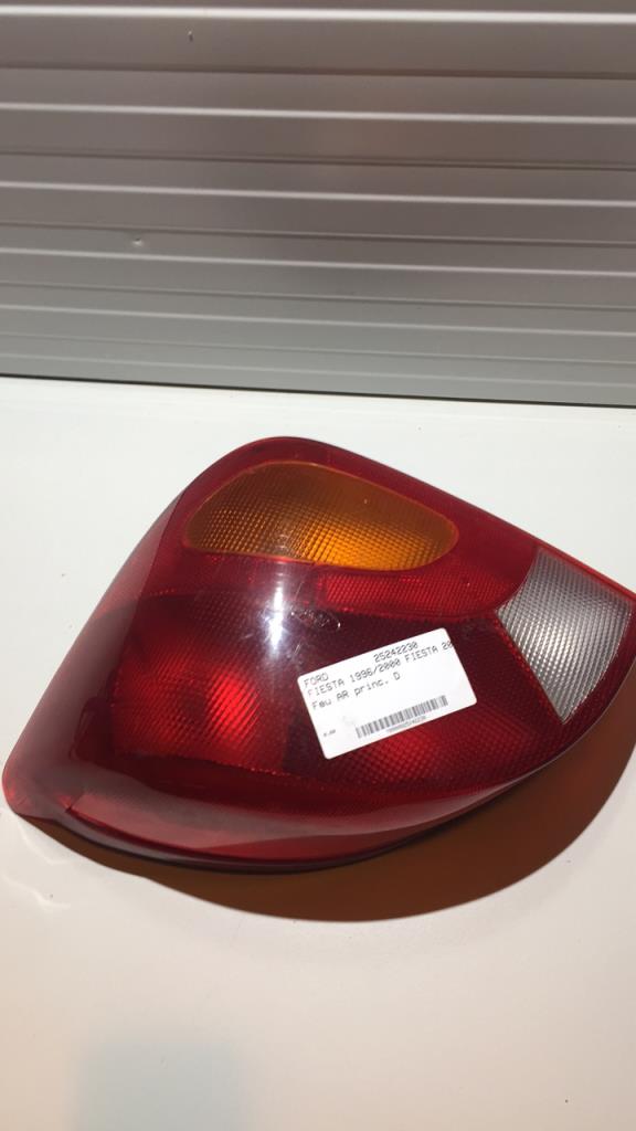 Fanale posteriore principale destro (luci) FORD FIESTA 4 PHASE 1 Gasolina - 1