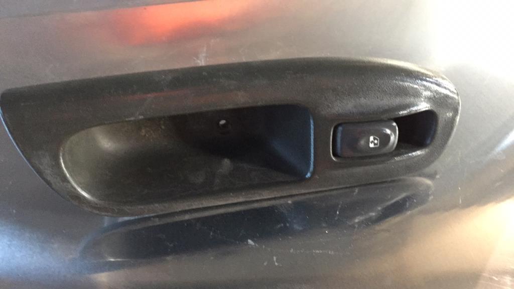 Interruttore lavacristalli anteriore destro RENAULT SCENIC 1 PHASE 2 Diésel - 1