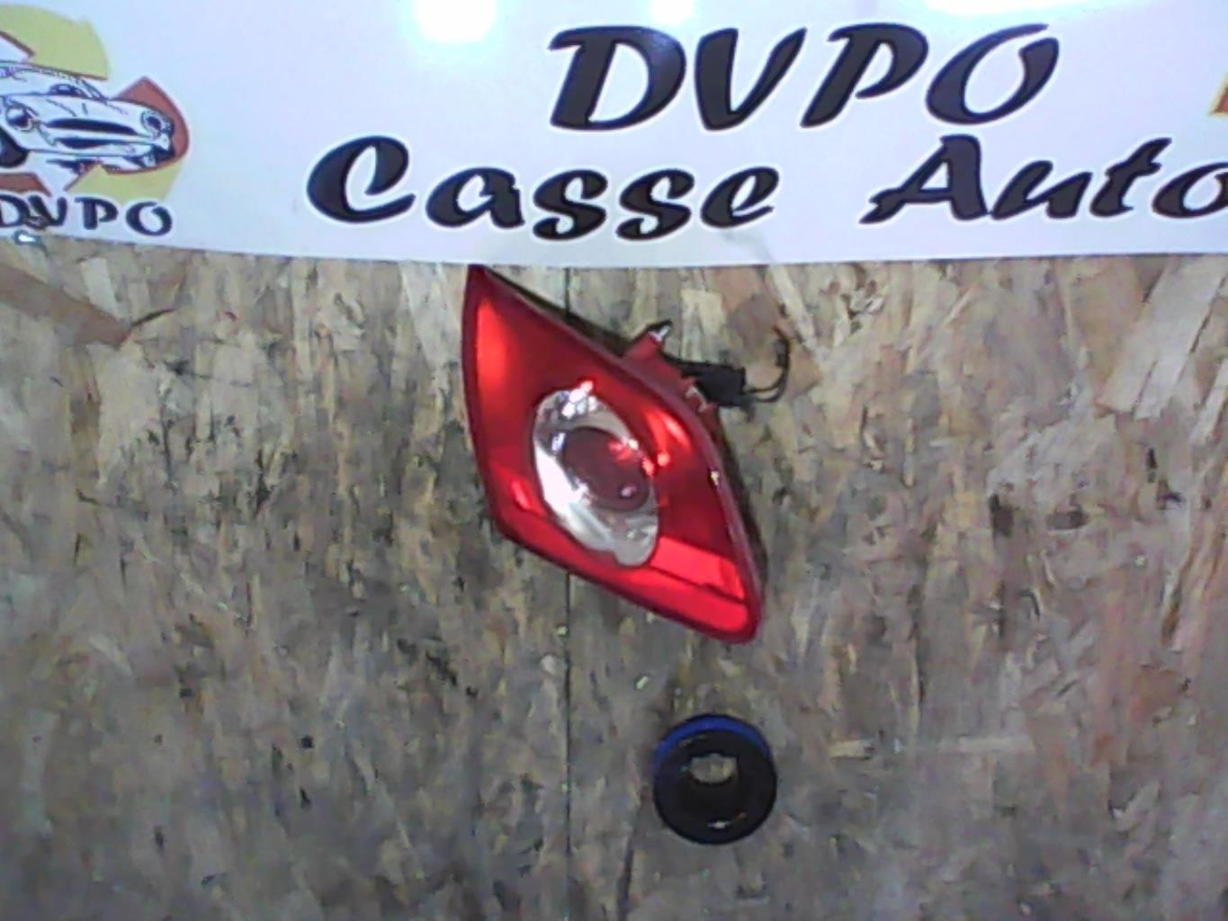 Gruppo ottico posteriore secondario sinistro (luci) VOLKSWAGEN PASSAT 5 BREAK Diésel - 1