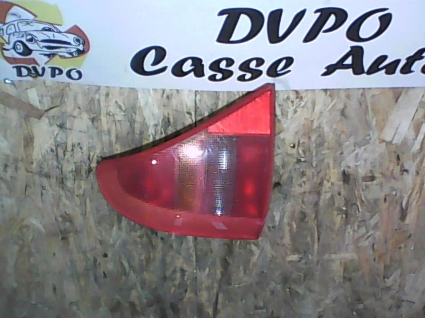 Fanale posteriore principale sinistro (luci) RENAULT CLIO 2 PHASE 1 Gasolina - 1