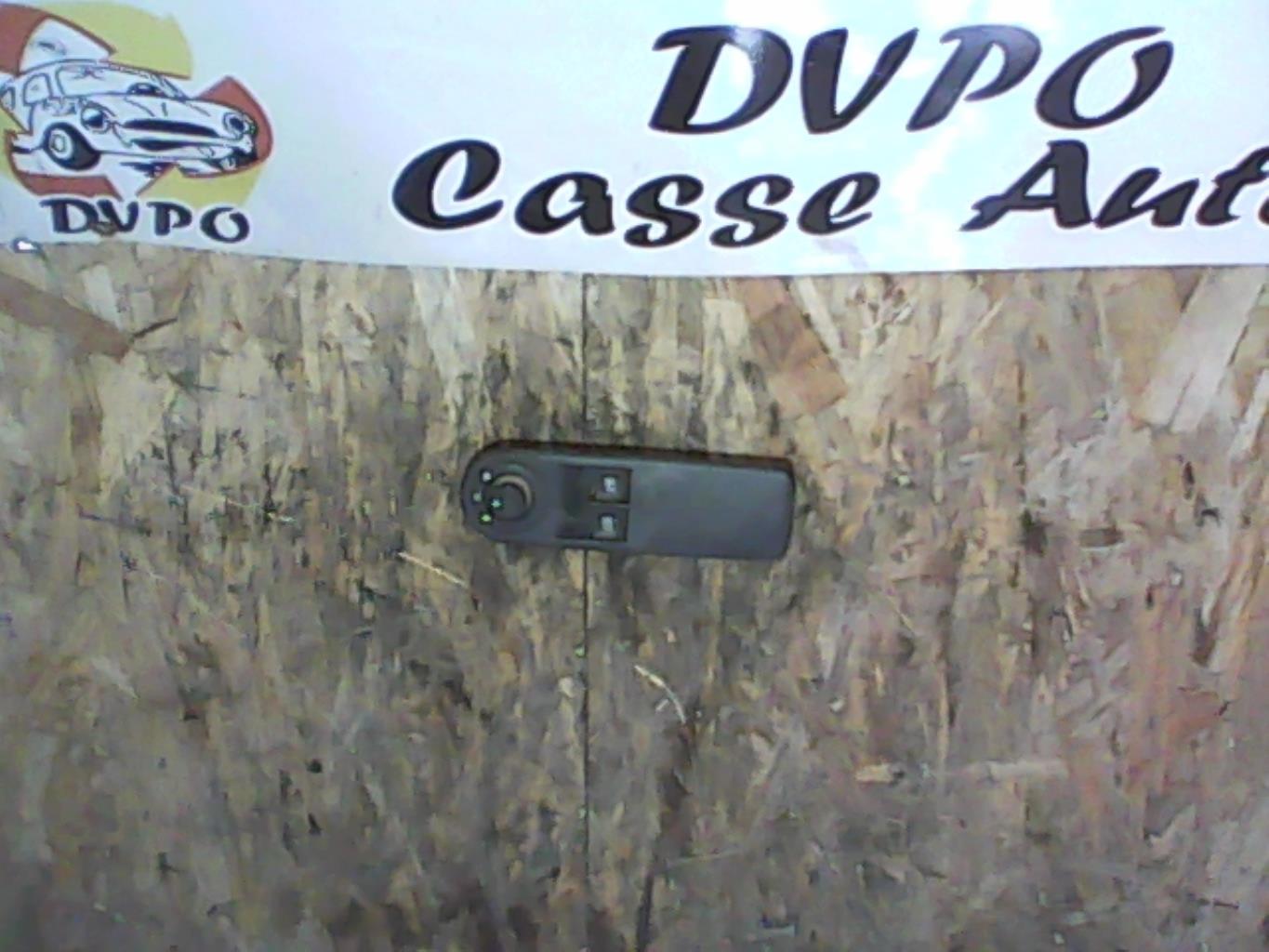 Interruptor de elevalunas RENAULT CLIO 4 PHASE 1 Diésel - 1