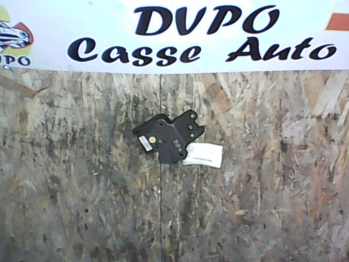 Fermeture centralisee coffre AUDI A4 (8D)  - 1