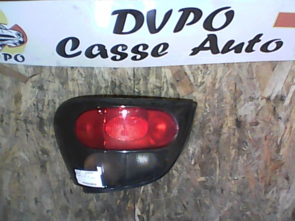 Fanale posteriore principale destro (luci) RENAULT MEGANE 1 PHASE 1 Diésel - 1