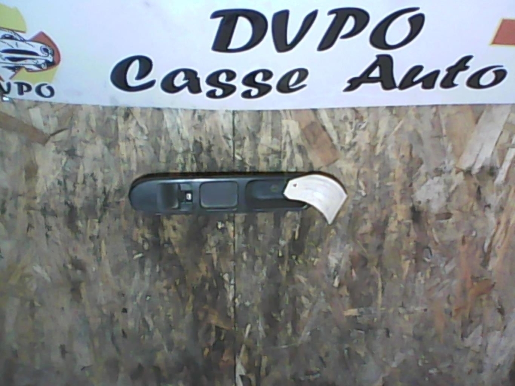 Interruttore lavacristalli anteriore destro PEUGEOT 307 PHASE 1 Diésel - 1