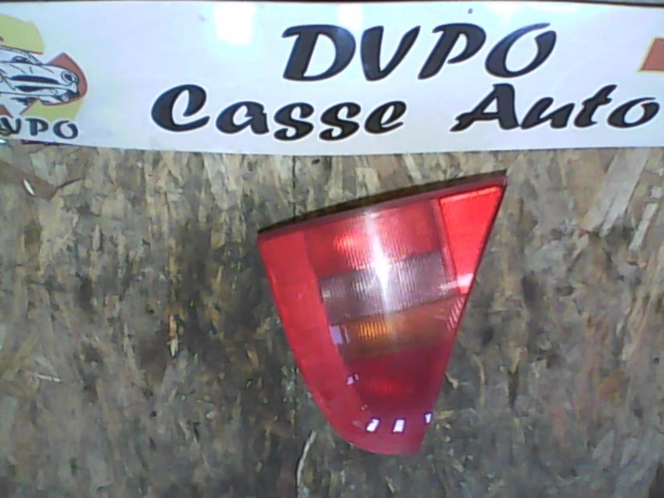 Fanale posteriore principale destro (luci) RENAULT CLIO 2 PHASE 1 Gasolina - 1