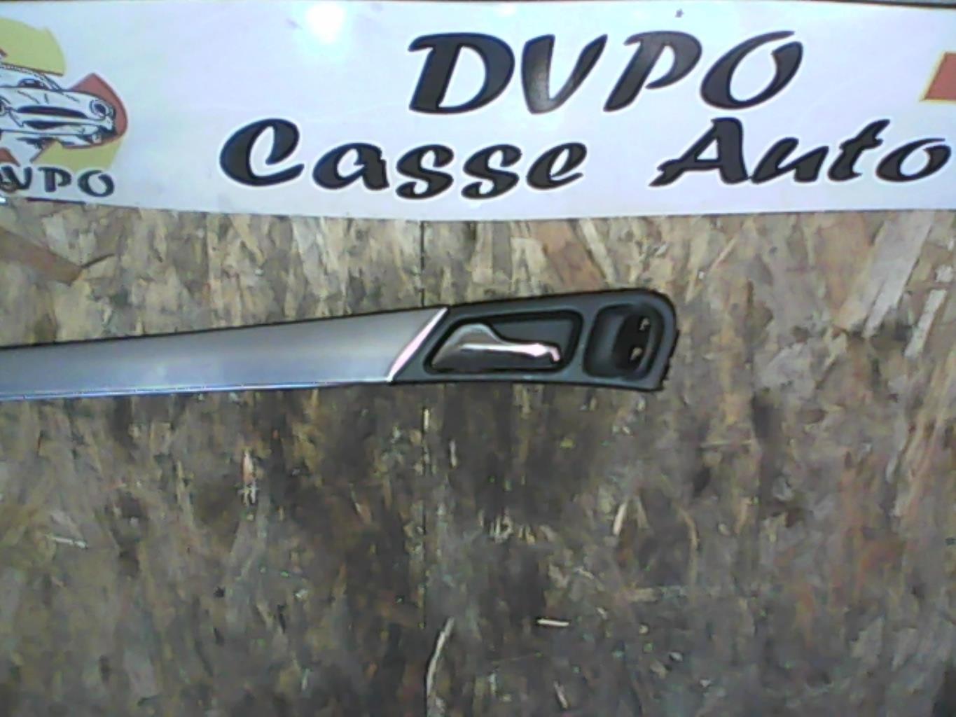 Maniglia interna posteriore sinistra MERCEDES CLASSE C 203 PHASE 2 Diésel - 1